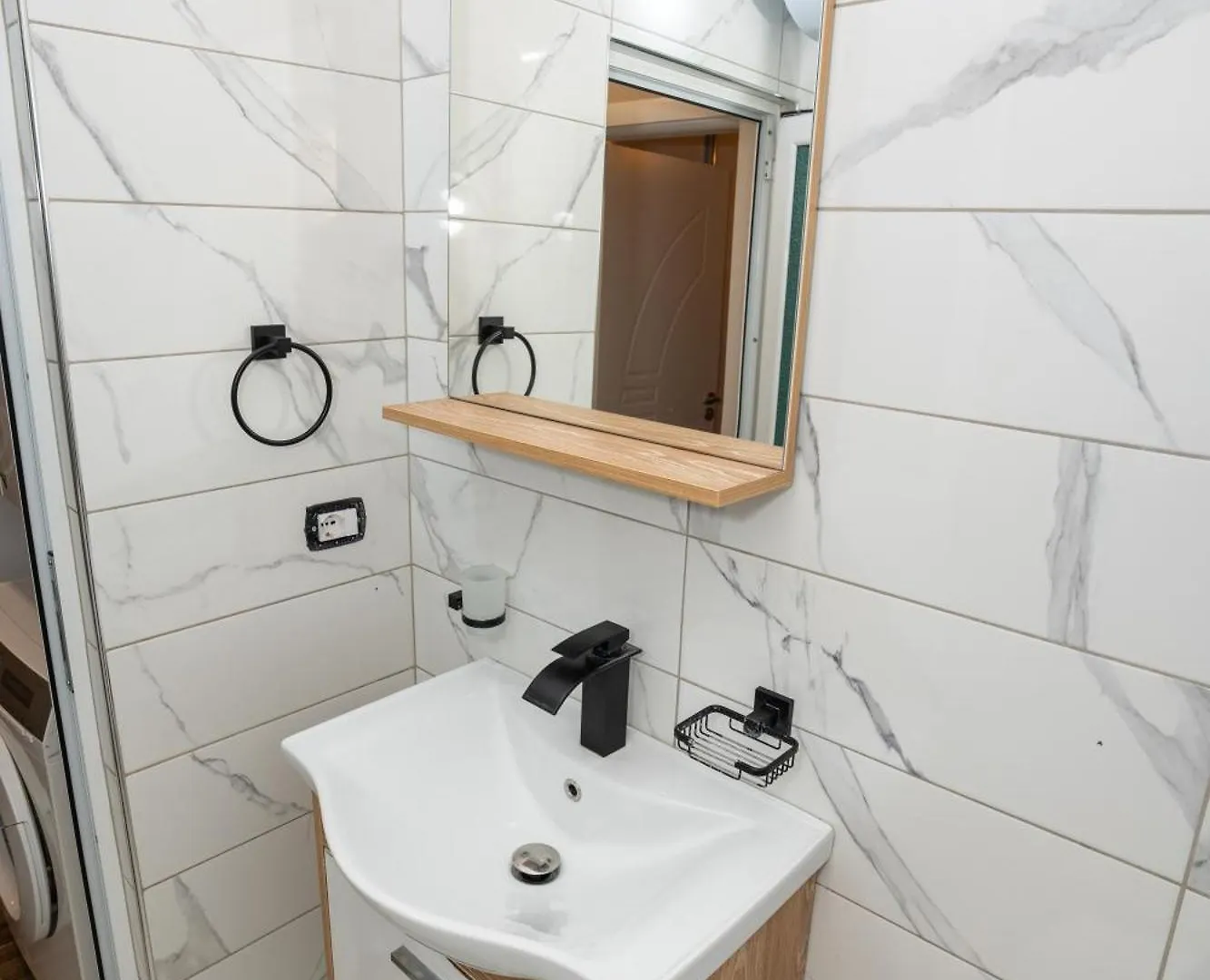 Sunnydream Apartaments Saranda 0*, Sarande Albania